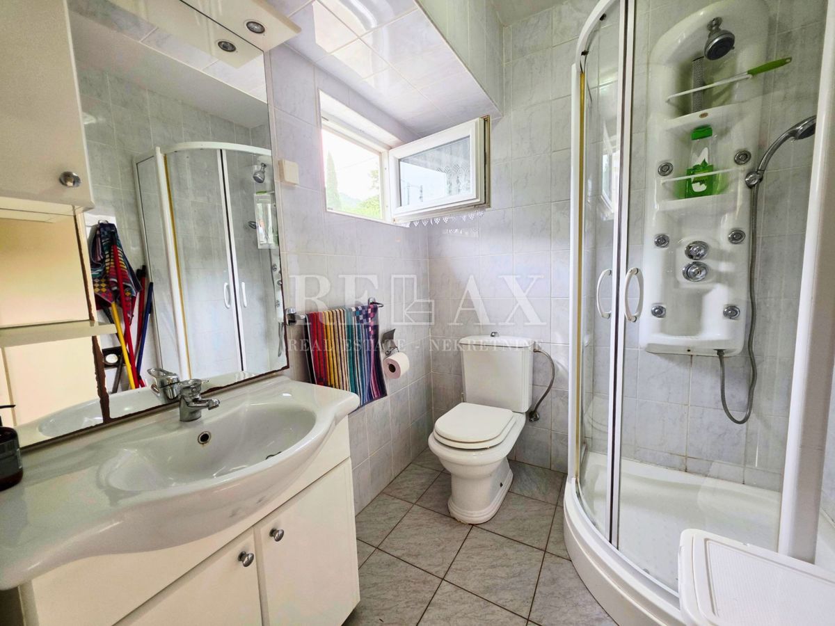 Sveti Juraj - 1. vrsta do morja, 2 apartmaja