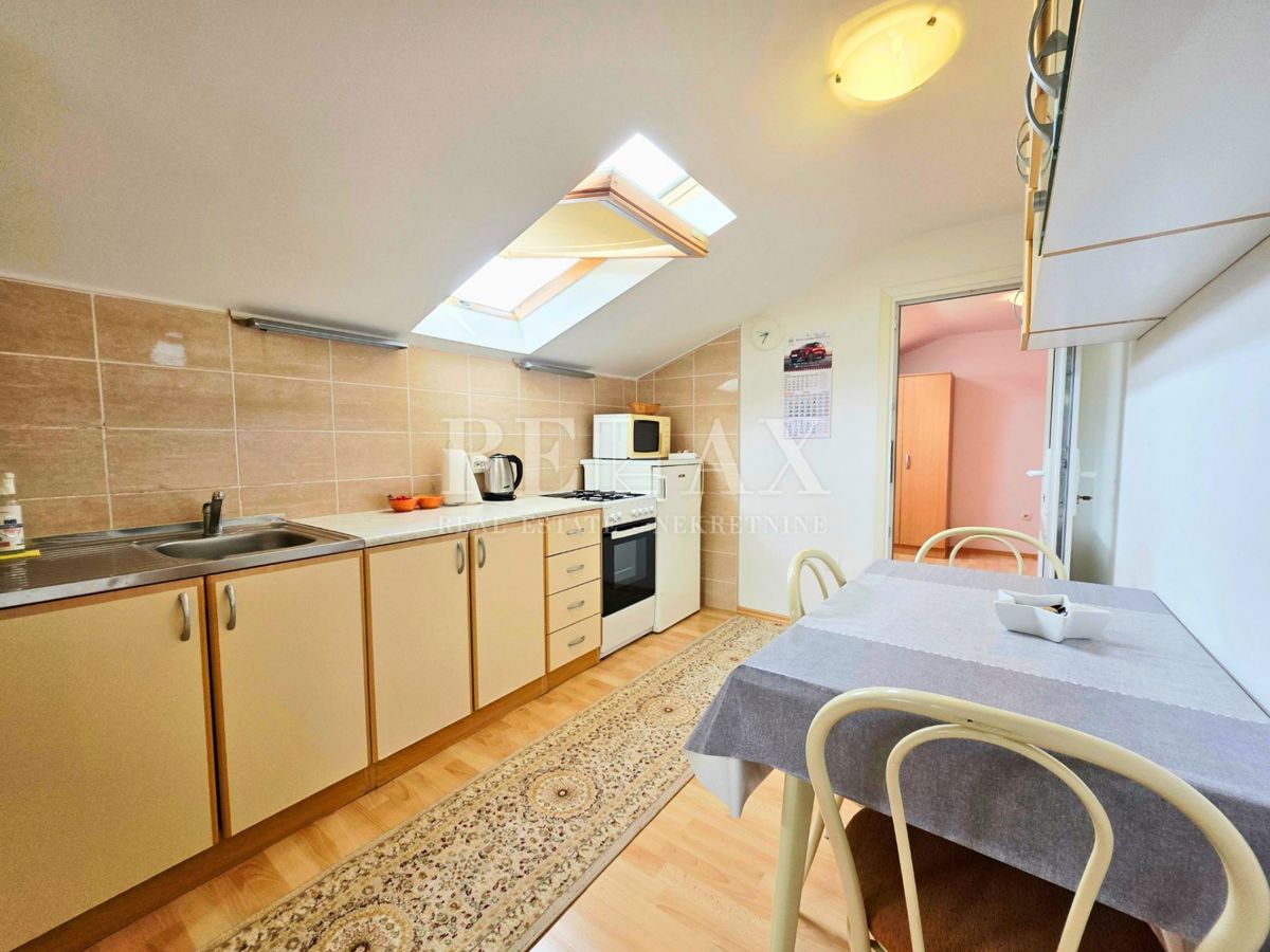 Sveti Juraj - 1. vrsta do morja, 2 apartmaja