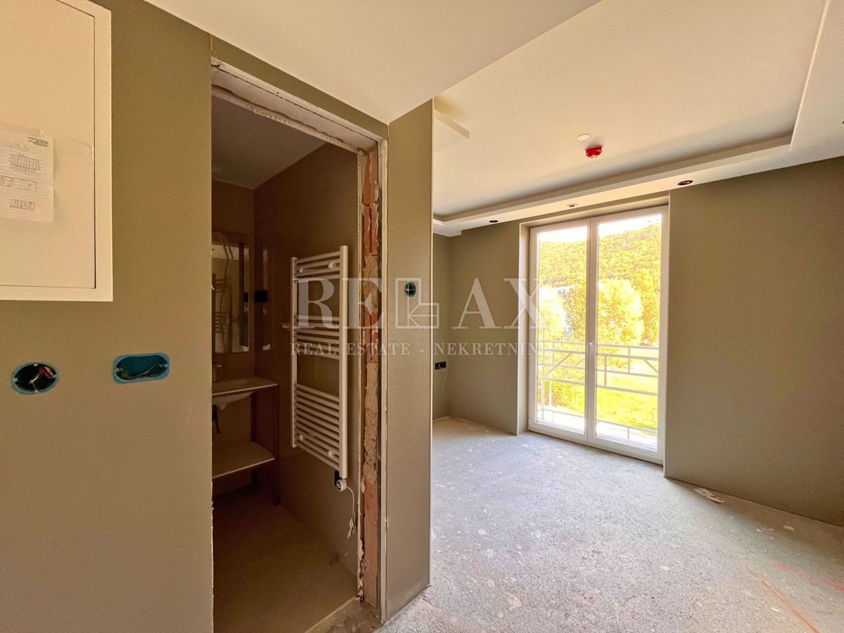 Crikvenica - stanovanje v novogradnji z dvigalom, 13,9 m2