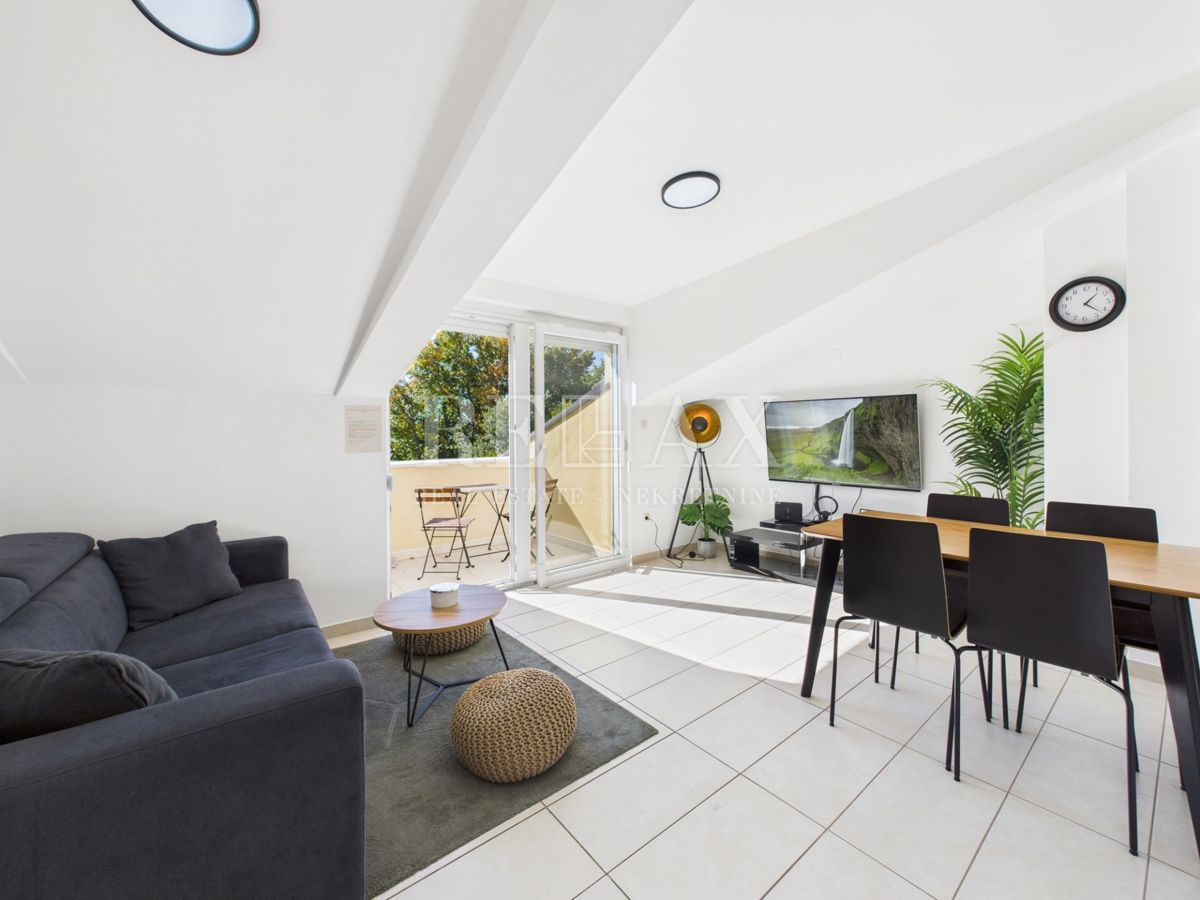 Crikvenica - apartma v prvi vrsti do morja