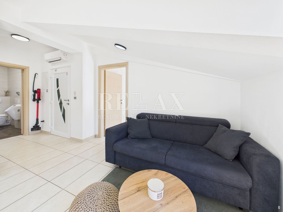 Crikvenica - apartma v prvi vrsti do morja