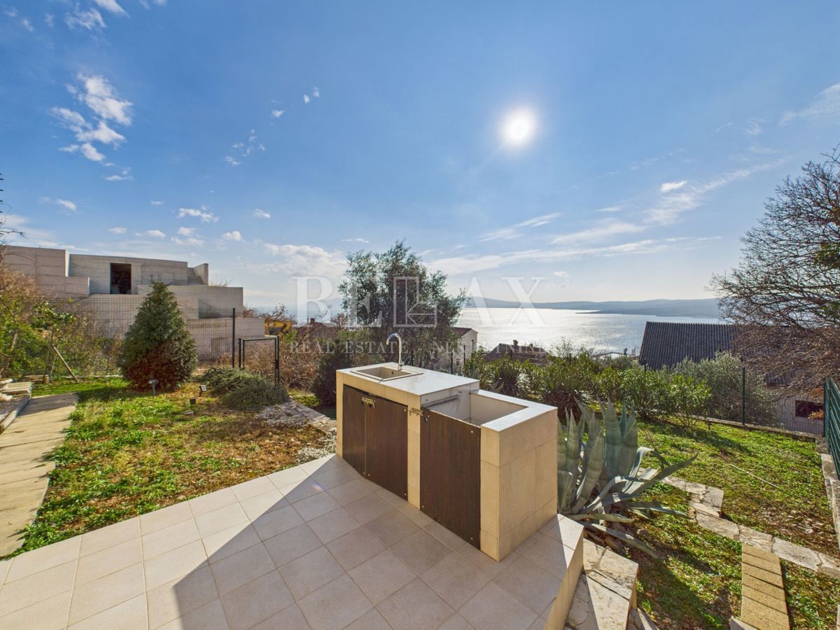 Crikvenica - luksuzna hiša z bazenom