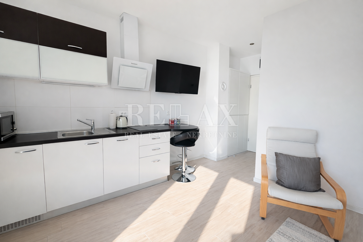 Crikvenica - luksuzna hiša z bazenom