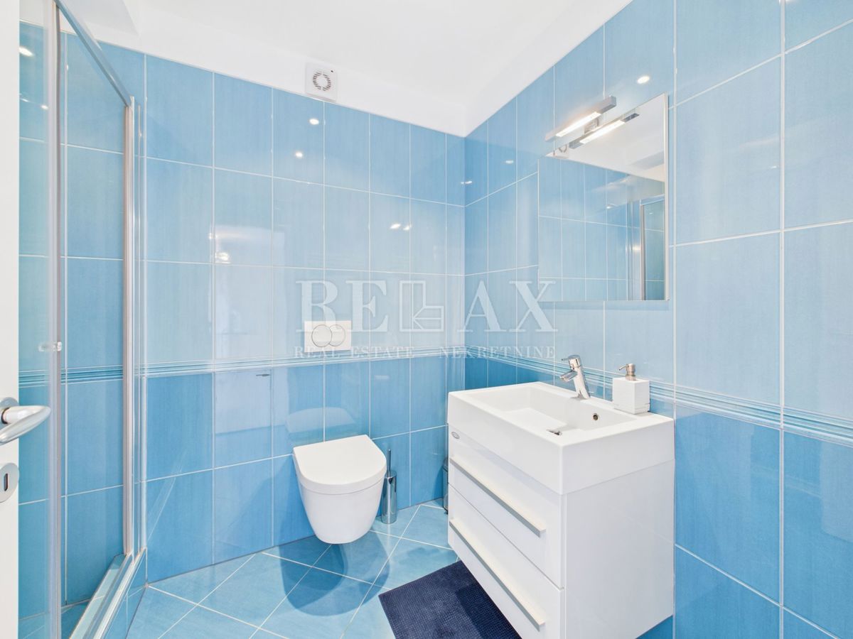 Crikvenica - luksuzna hiša z bazenom