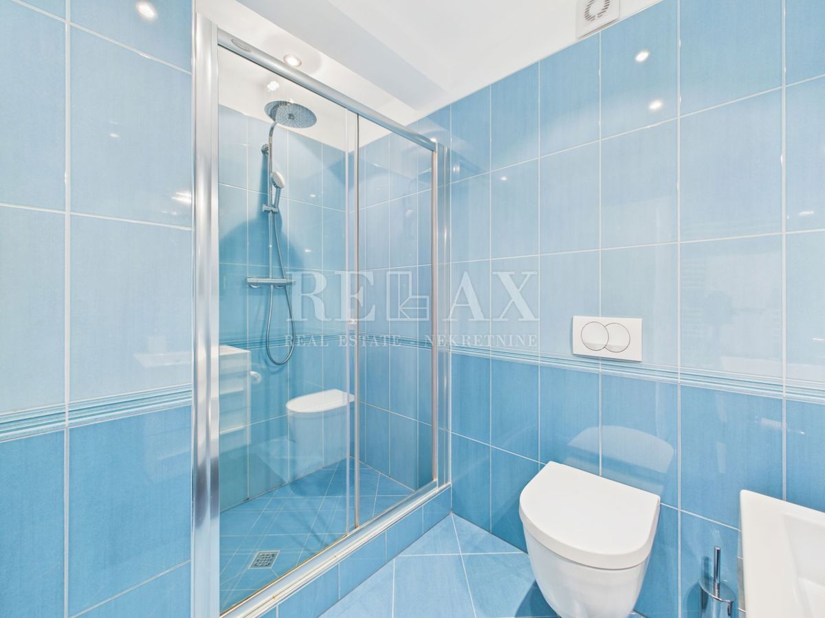 Crikvenica - luksuzna hiša z bazenom