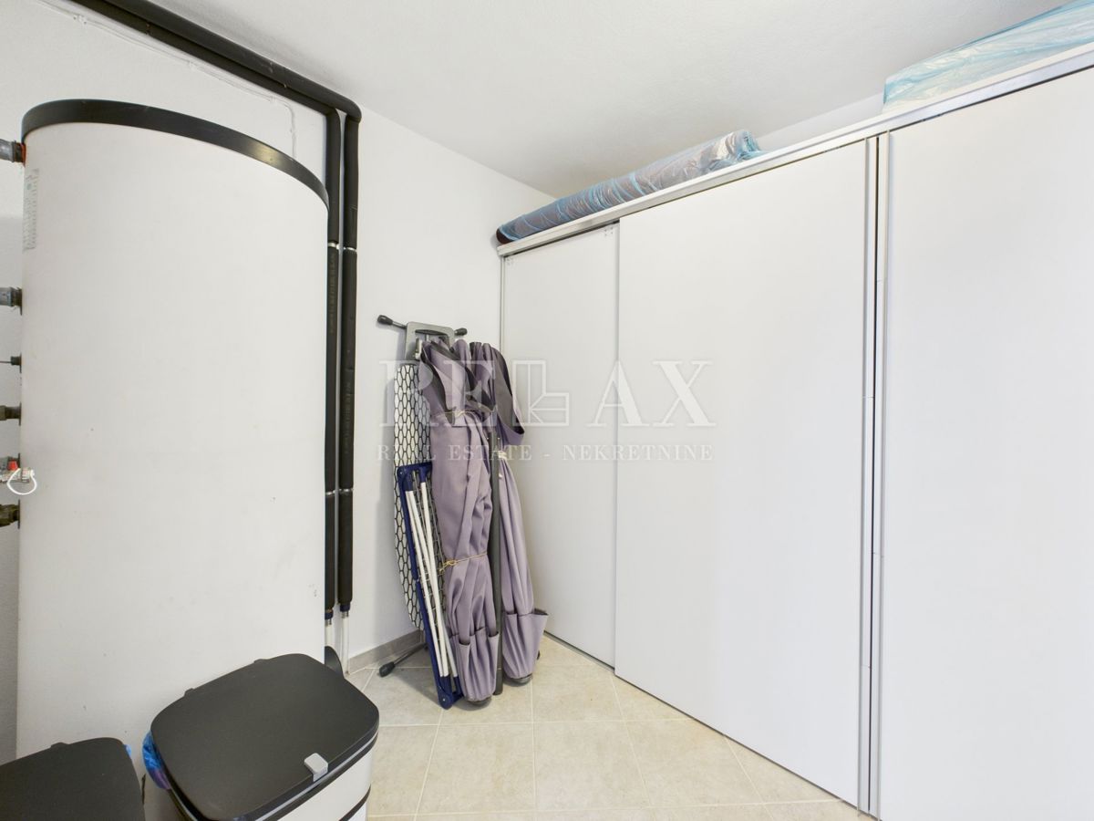 Crikvenica - luksuzna hiša z bazenom