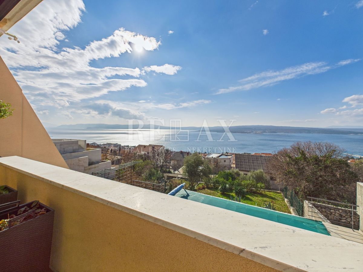 Crikvenica - luksuzna hiša z bazenom