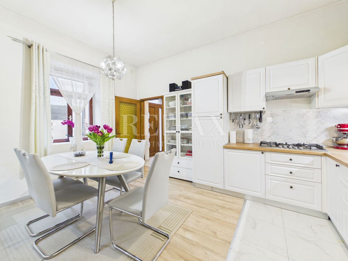 Hreljin - samostojna hiša z vrtom