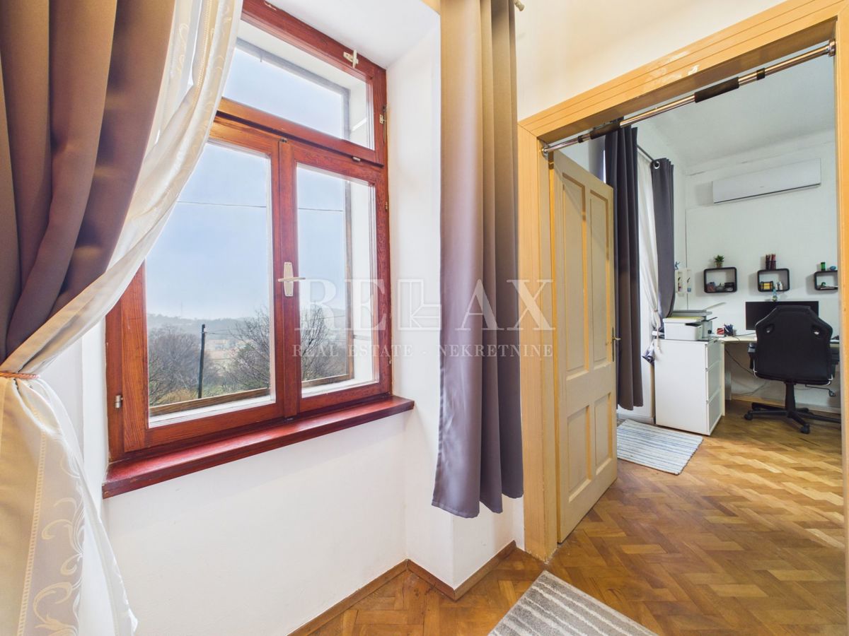 Hreljin - samostojna hiša z vrtom