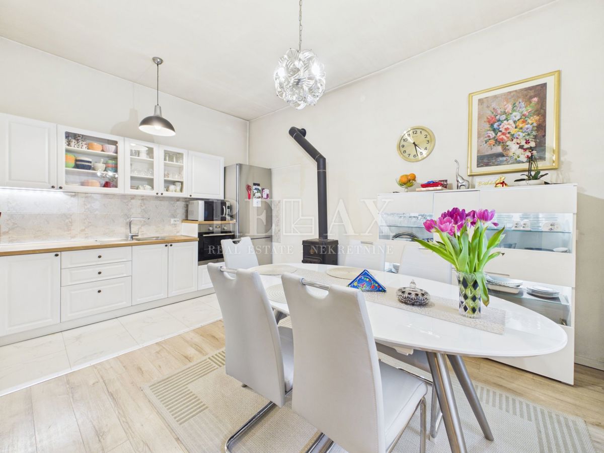 Hreljin - samostojna hiša z vrtom