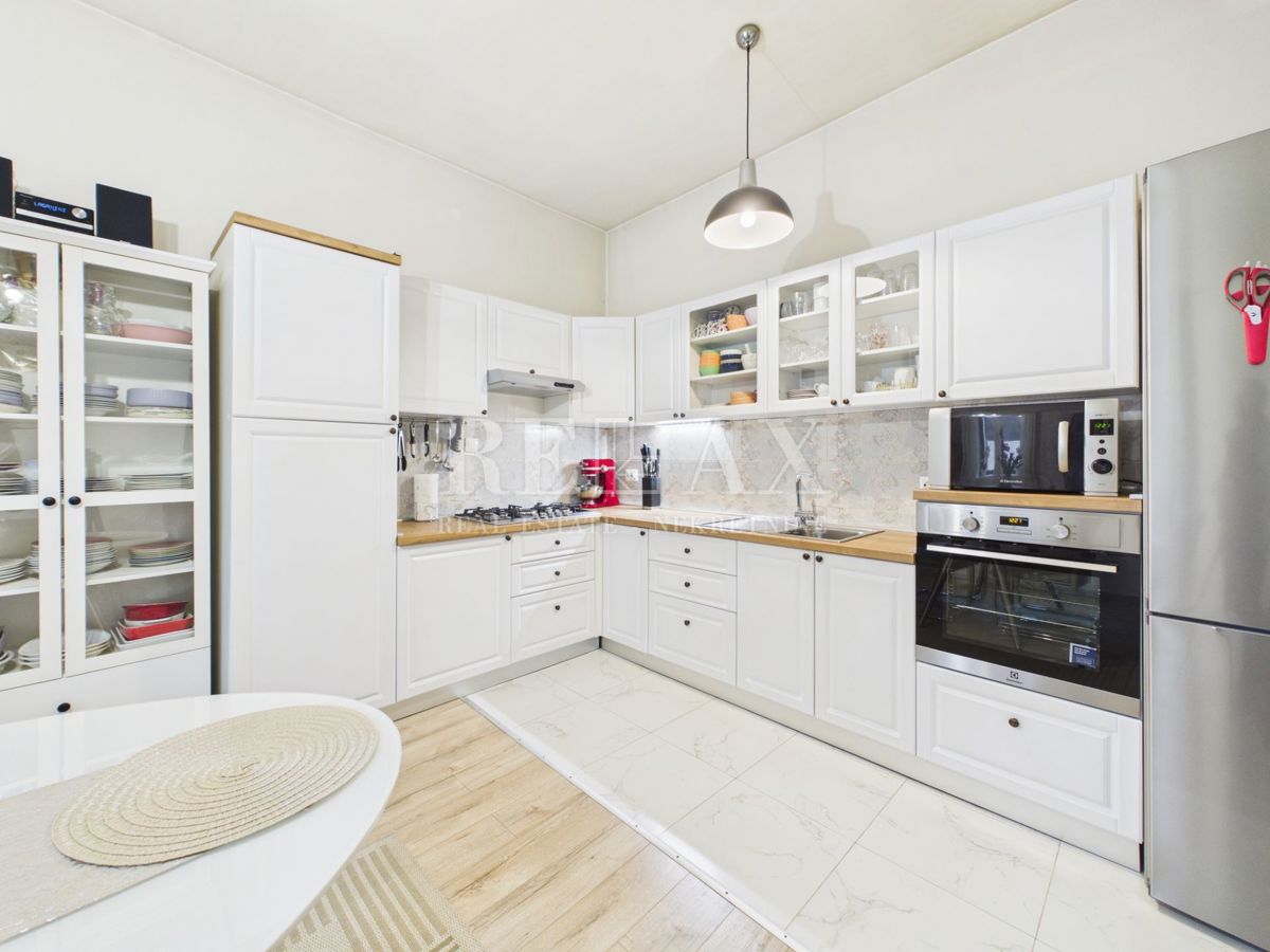 Hreljin - samostojna hiša z vrtom