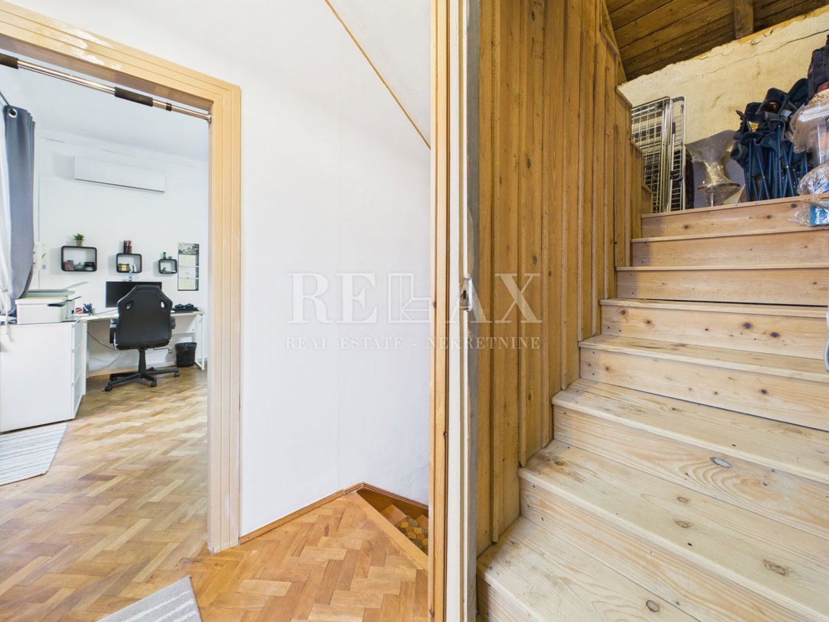 Hreljin - samostojna hiša z vrtom