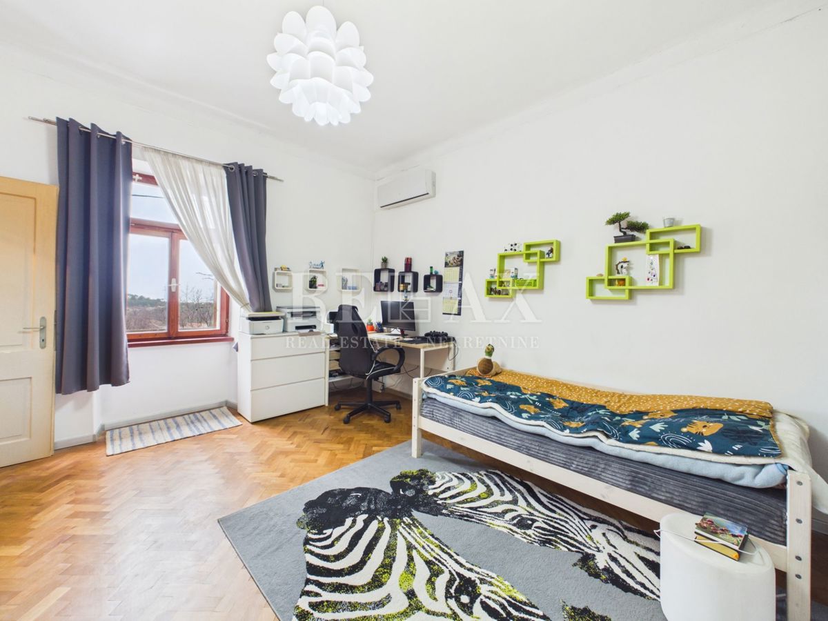 Hreljin - samostojna hiša z vrtom