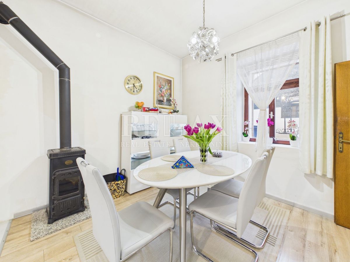 Hreljin - samostojna hiša z vrtom