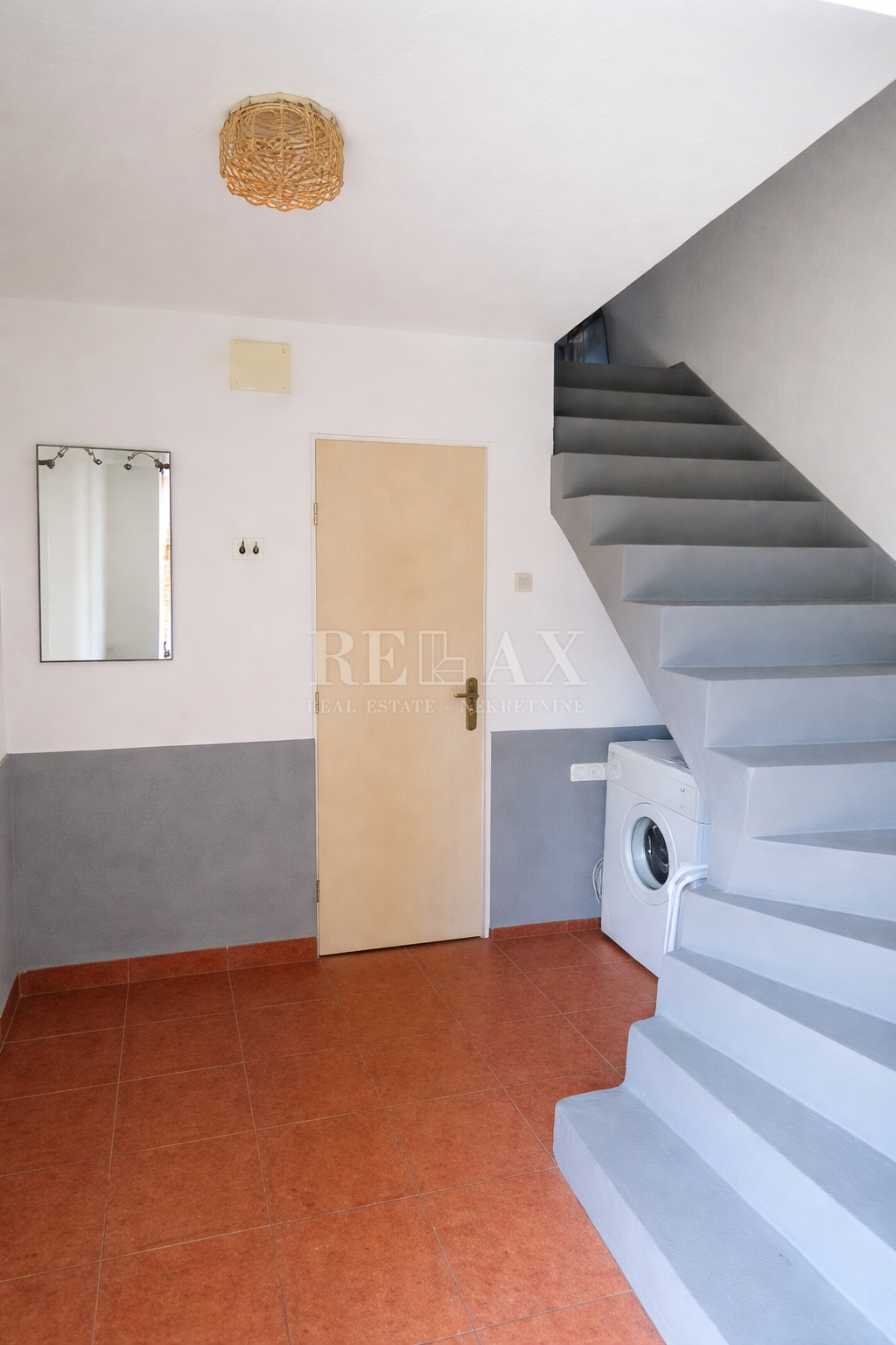 Bribir – Manjša hiša za mirno življenje v naravi