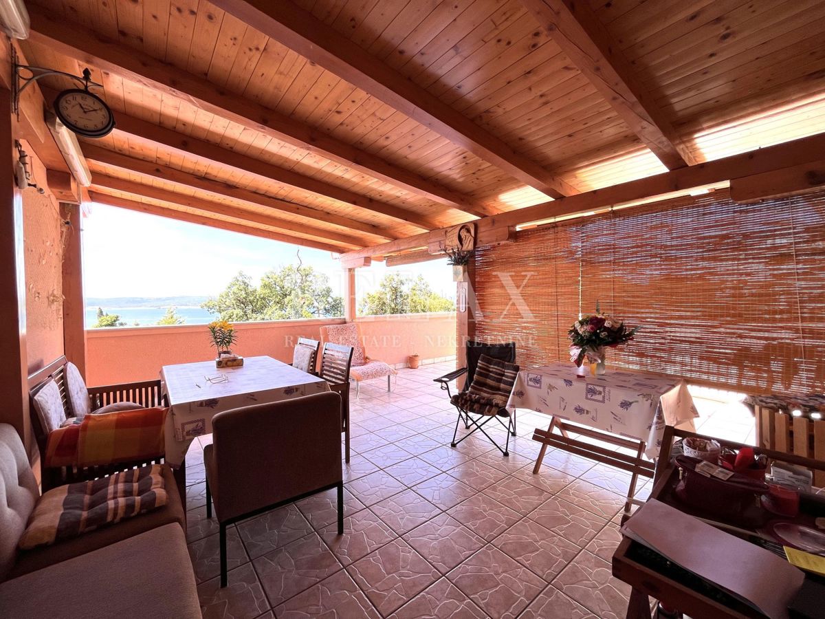 Crikvenica - apartma z zasebnim vrtom