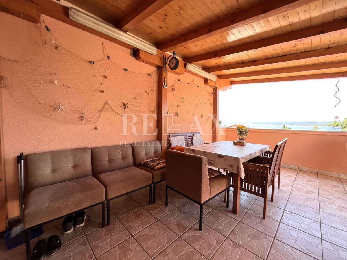Crikvenica - apartma z zasebnim vrtom