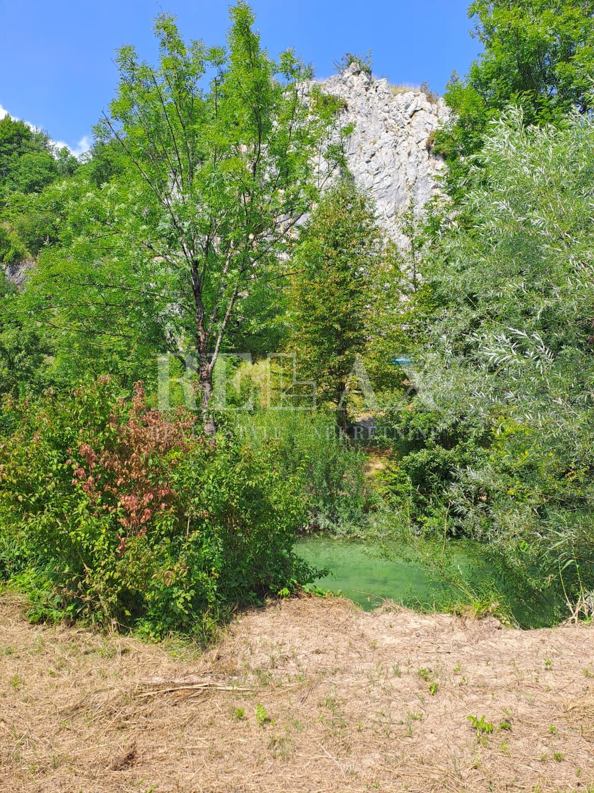 Plitvička Jezera - prvovrstno zazidljivo zemljišče v coni T1, T2, T3