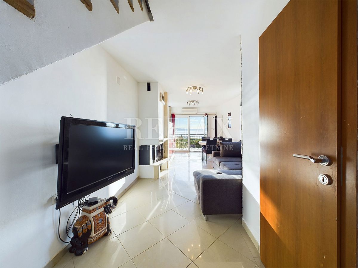 Kraljevica - dvoetažni apartma s panoramskim razgledom