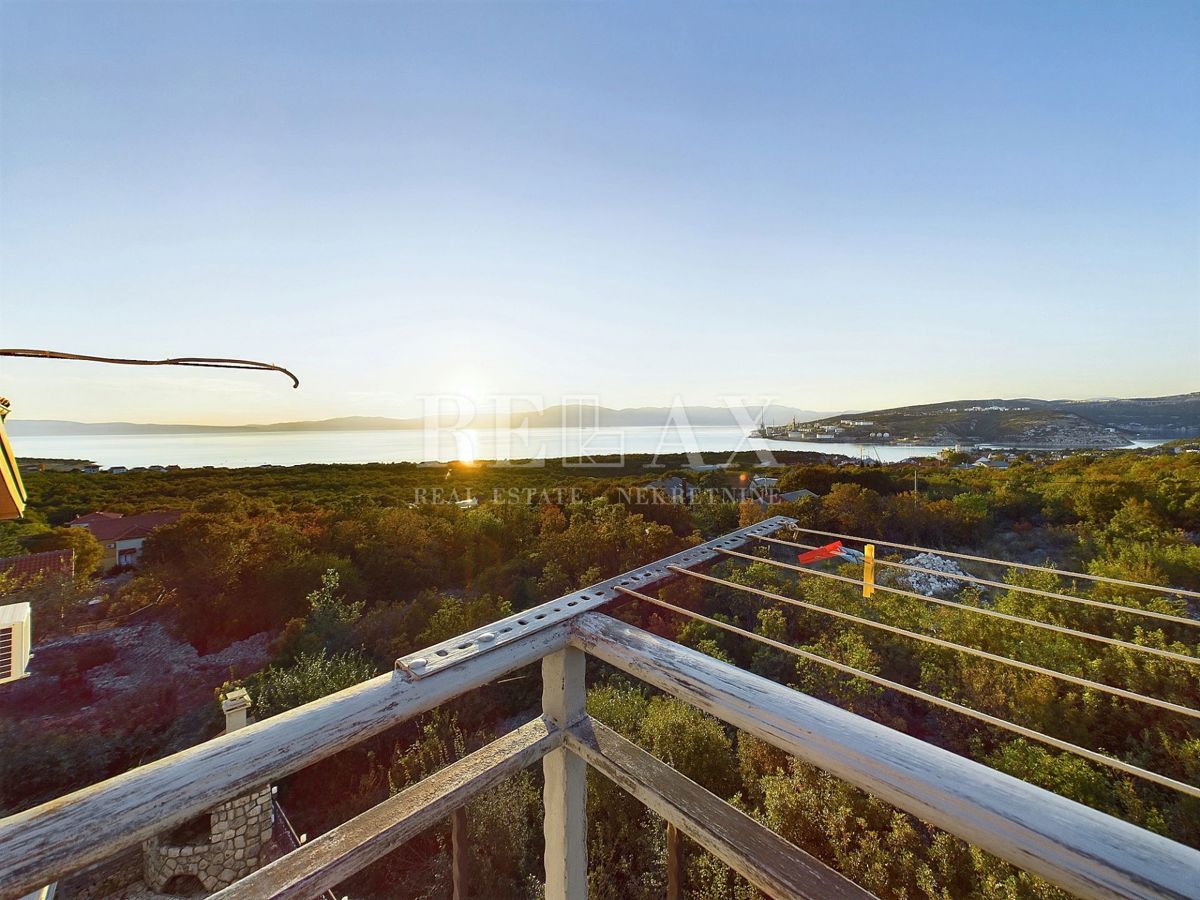 Kraljevica - dvoetažni apartma s panoramskim razgledom