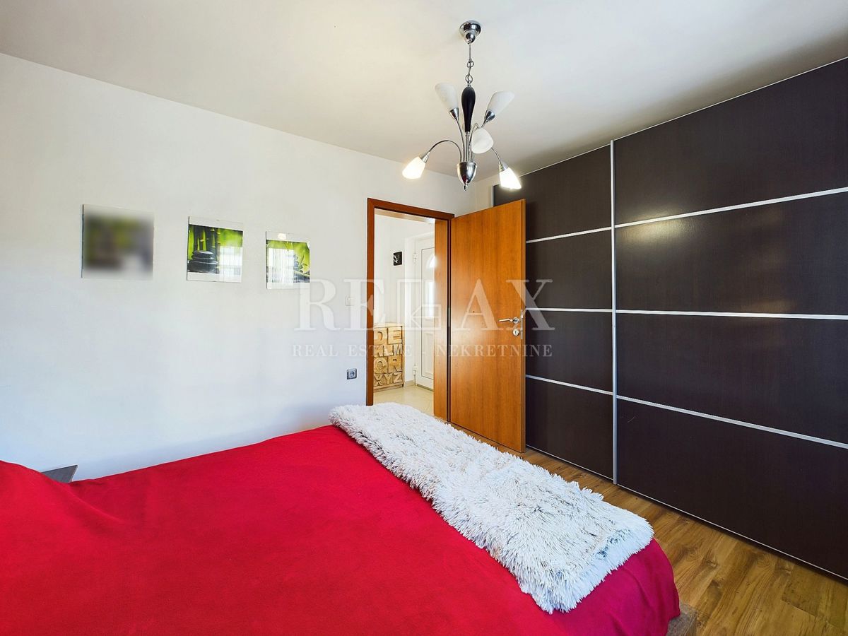 Kraljevica - dvoetažni apartma s panoramskim razgledom