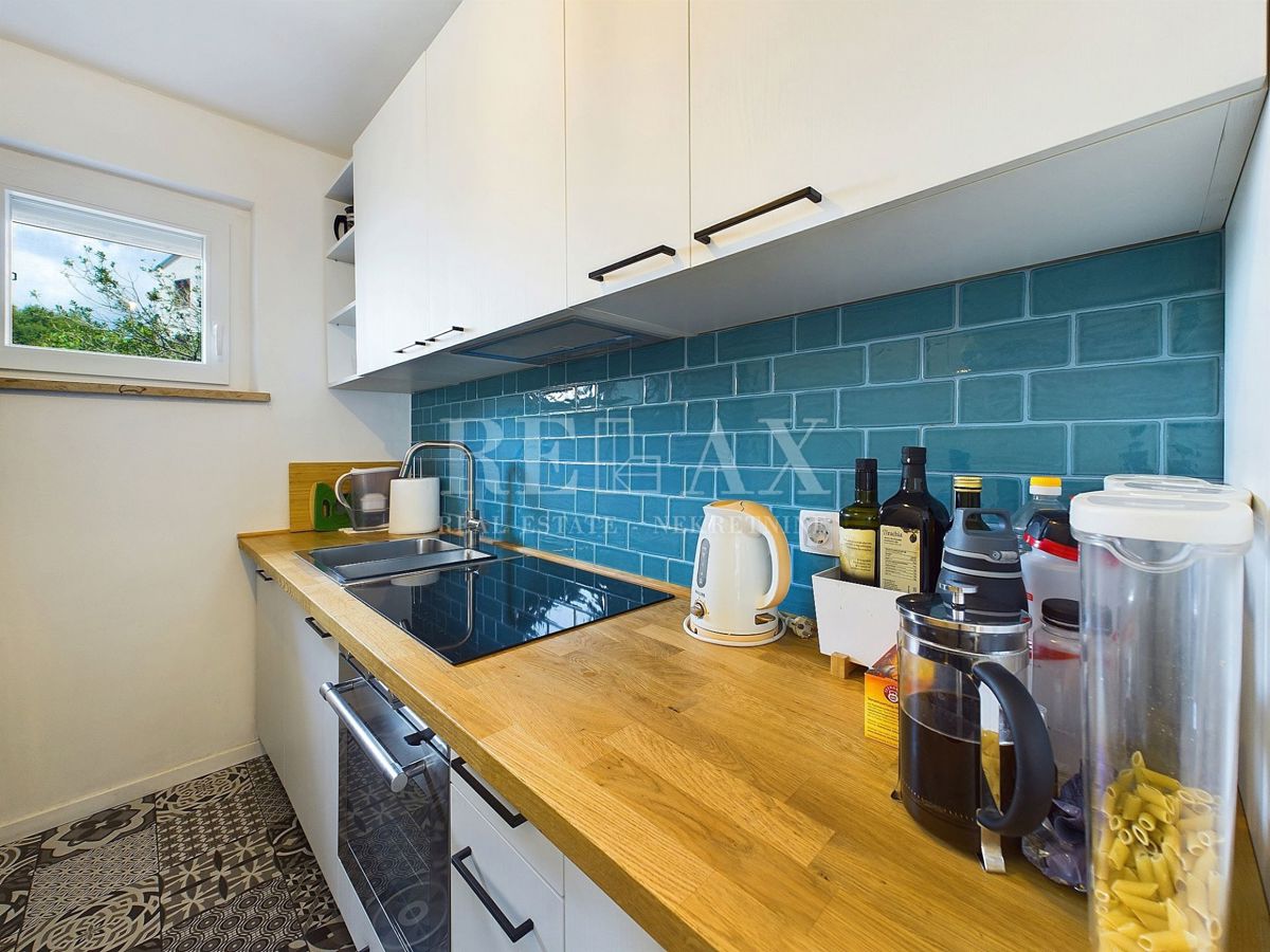 Novi Vinodolski - apartma z vrtom