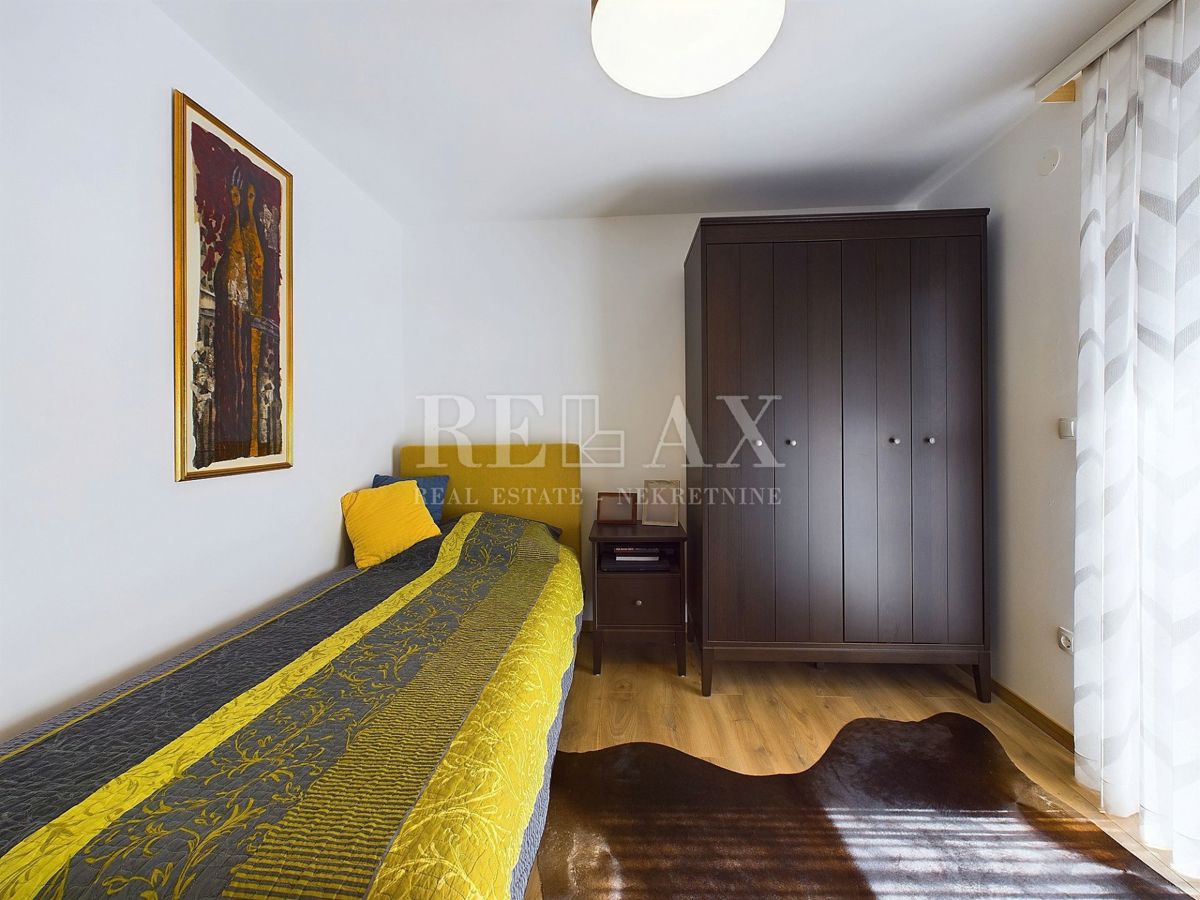Novi Vinodolski - apartma z vrtom