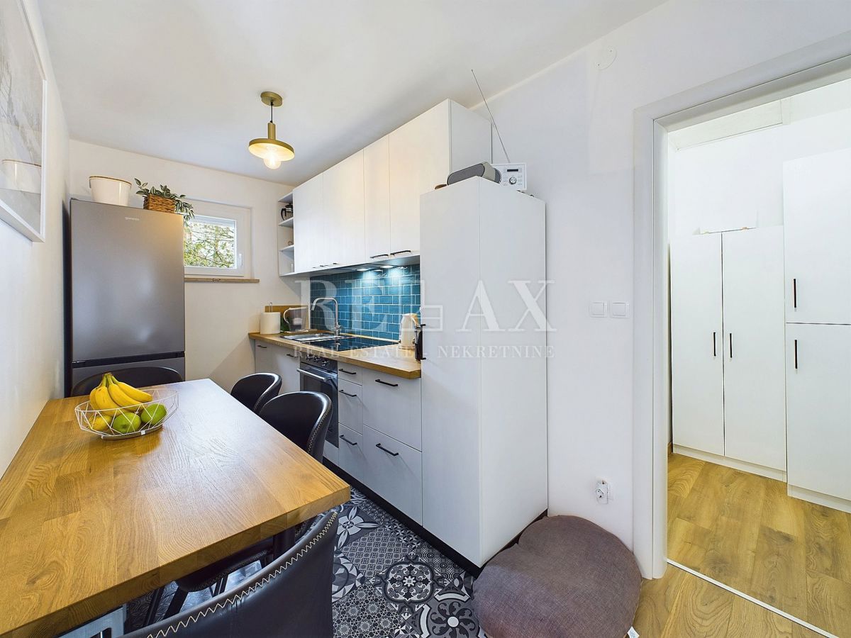 Novi Vinodolski - apartma z vrtom