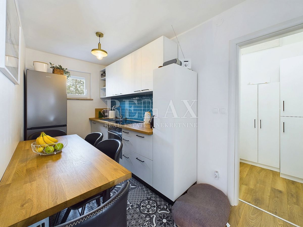 Novi Vinodolski - apartma z vrtom