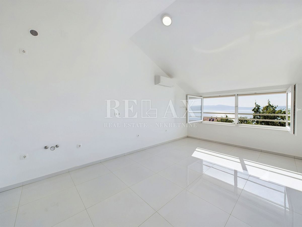 Crikvenica - dvoetažni apartma v novogradnji