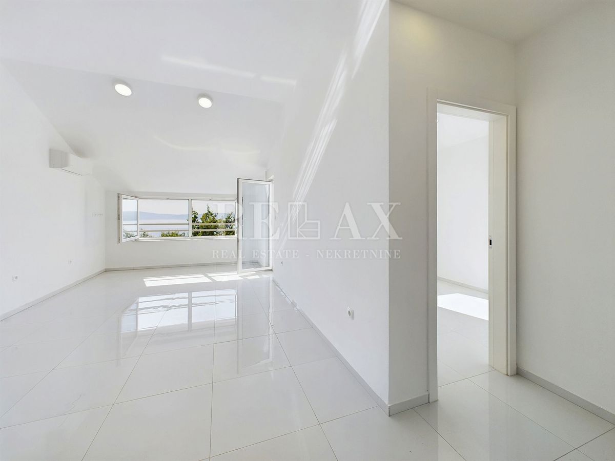 Crikvenica - dvoetažni apartma v novogradnji