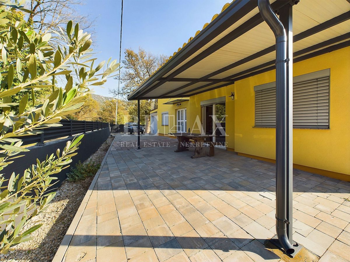 Novi Vinodolski, Bribir - prostorna hiša na mirni lokaciji
