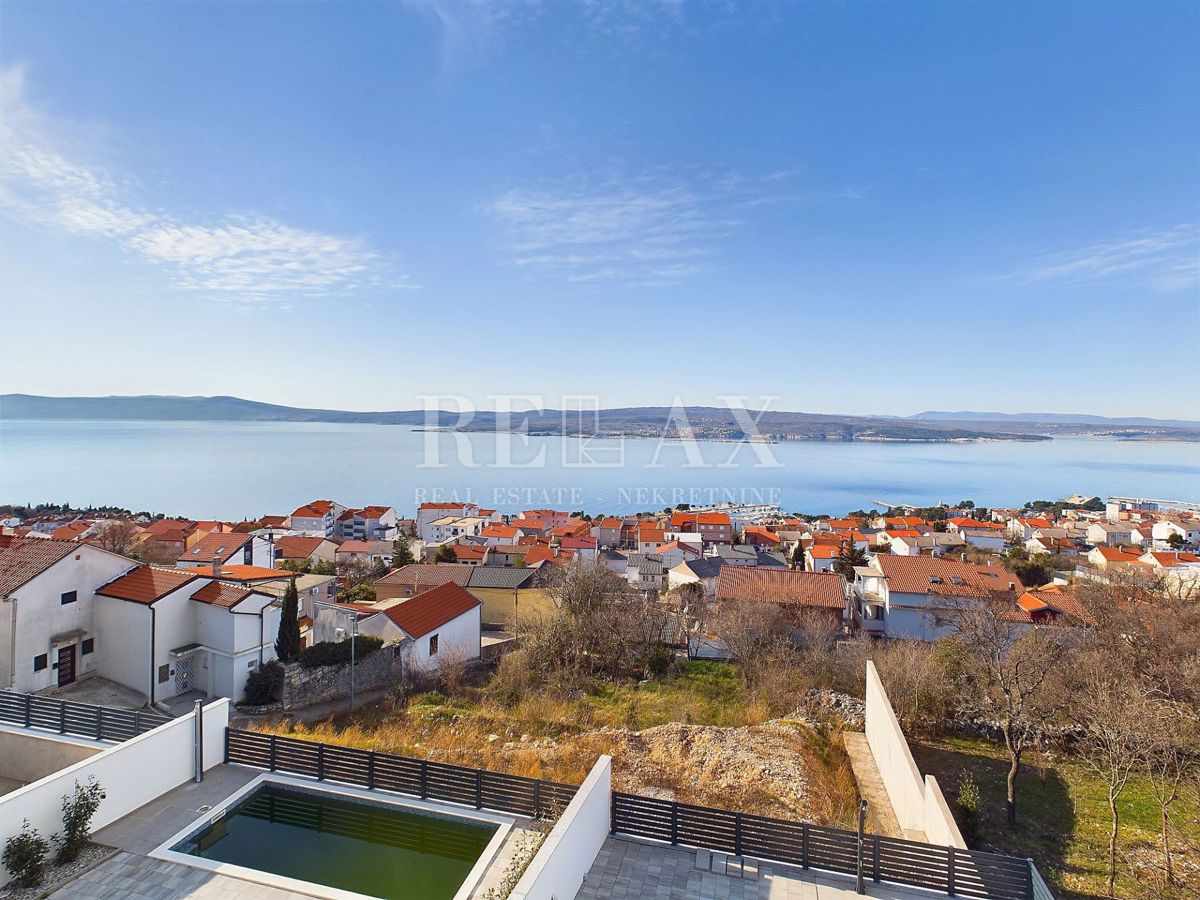 Crikvenica - dvosobni apartma s teraso