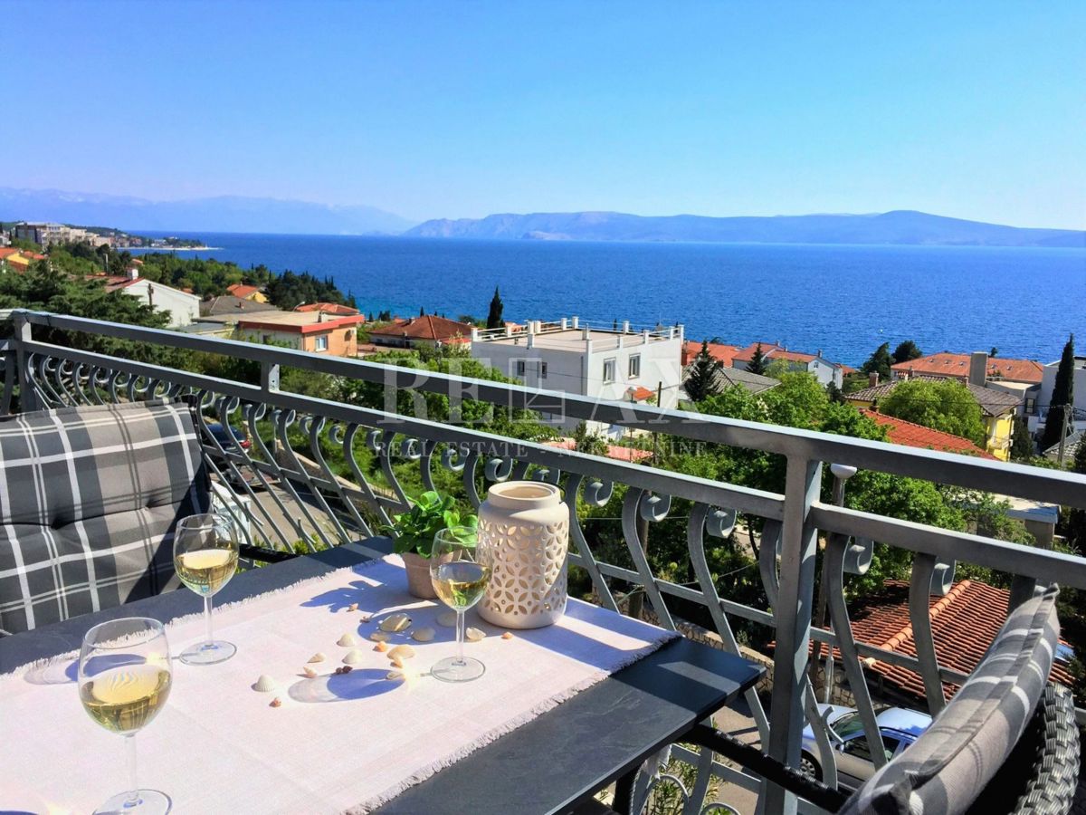Crikvenica - prostorna samostojna hiša blizu morja