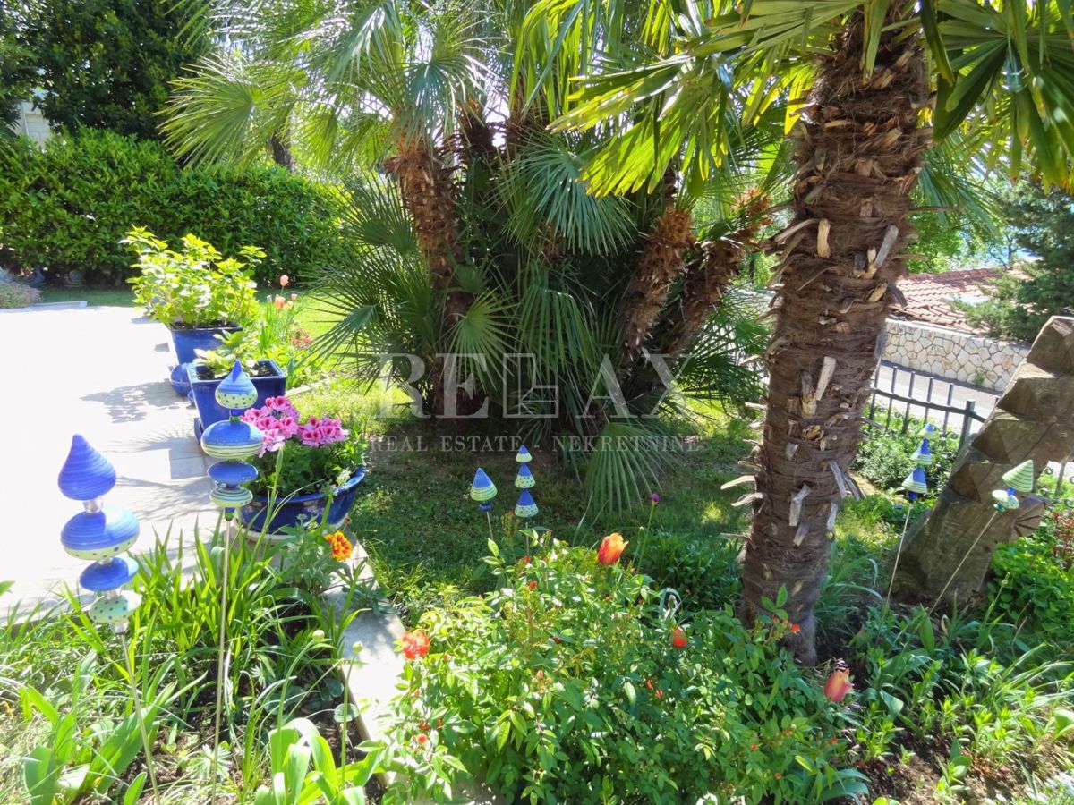 Crikvenica - prostorna samostojna hiša blizu morja