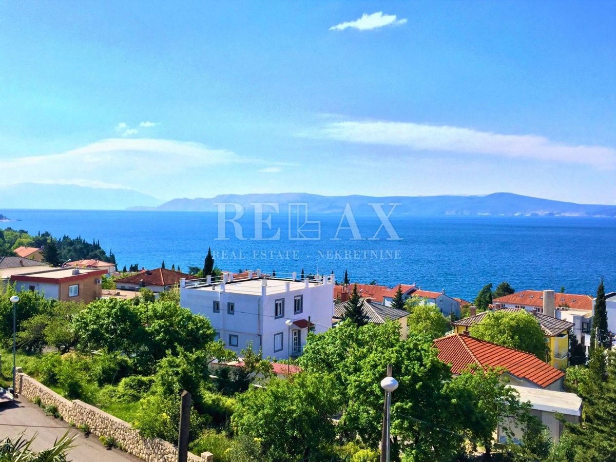 Crikvenica - prostorna samostojna hiša blizu morja