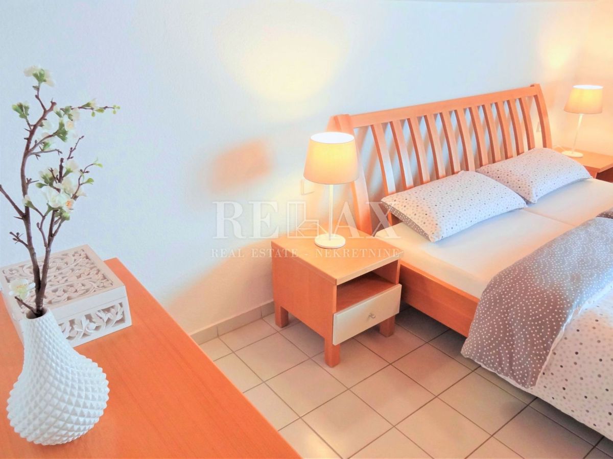 Crikvenica - prostorna samostojna hiša blizu morja