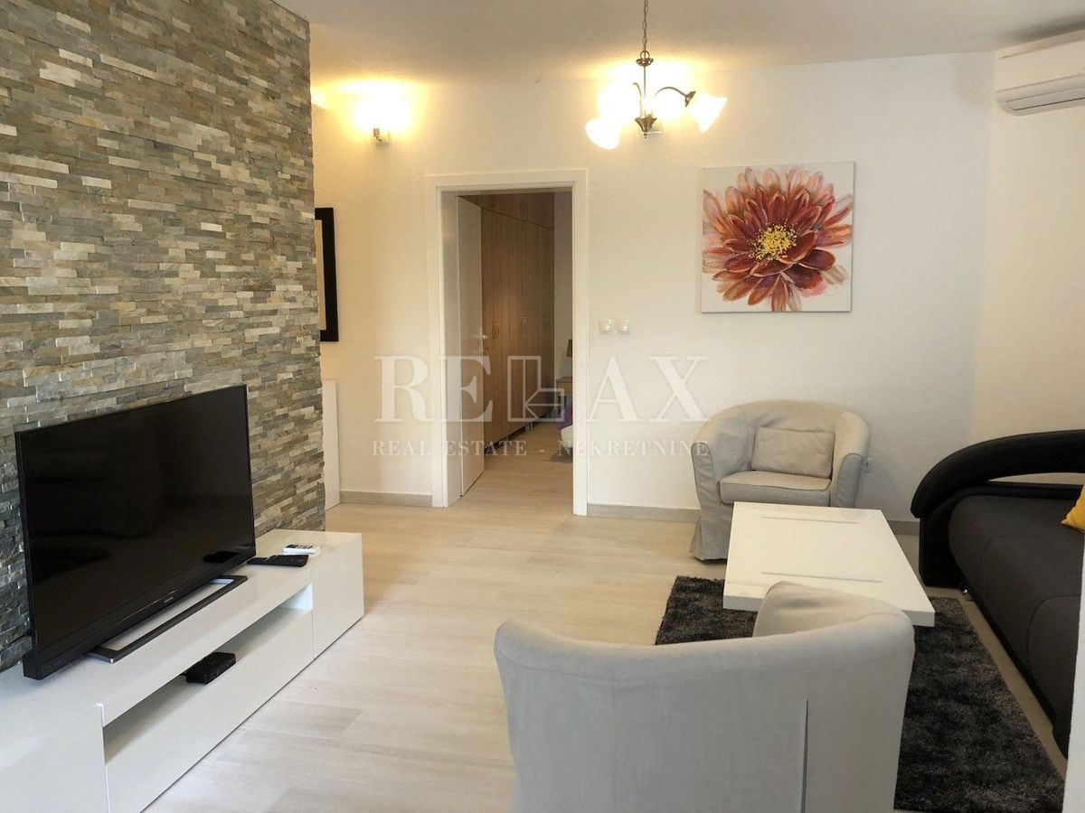 Oprić, Lovran - apartmajska vila z bazenom