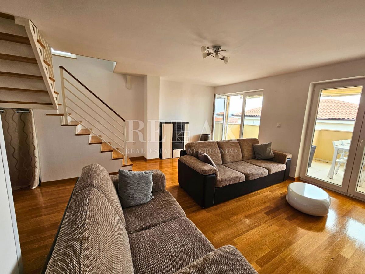 Otok Krk, Malinska - dvoetažni apartma