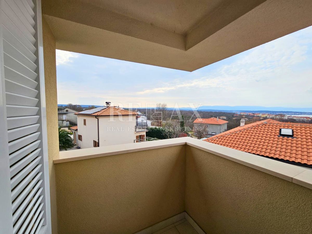 Otok Krk, Malinska - dvoetažni apartma