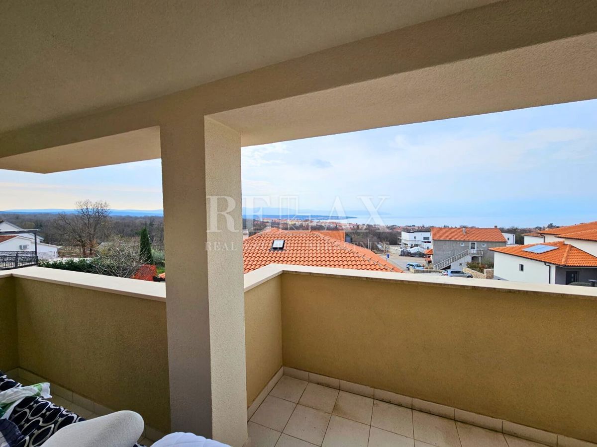 Otok Krk, Malinska - dvoetažni apartma