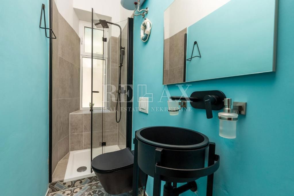 Opatija - prenovljeno stanovanje, 200 m od morja