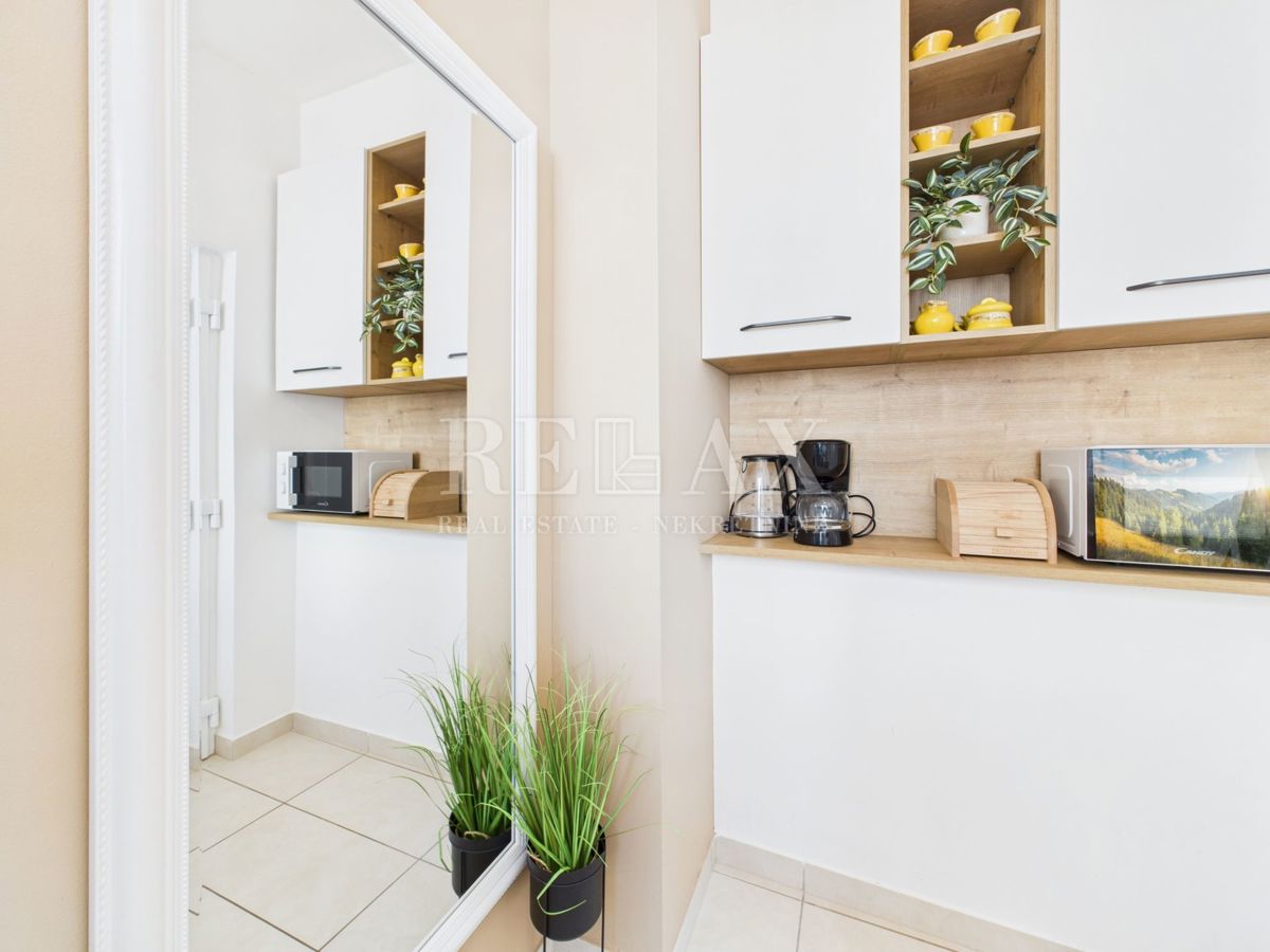 Crikvenica - apartma v 1. vrsti do morja, 2 spalnici