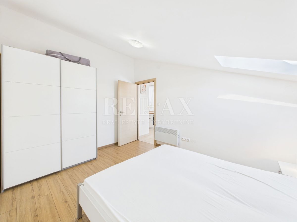 Crikvenica - apartma v 1. vrsti do morja, 2 spalnici