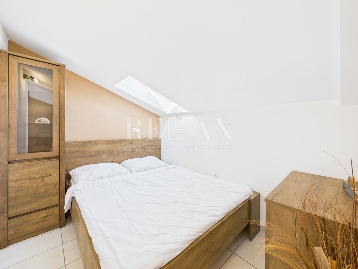 Crikvenica - apartma v 1. vrsti do morja, 2 spalnici