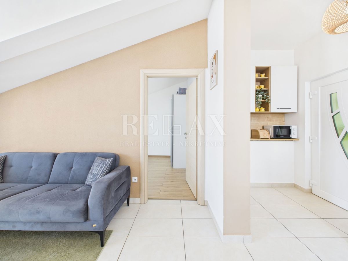 Crikvenica - apartma v 1. vrsti do morja, 2 spalnici