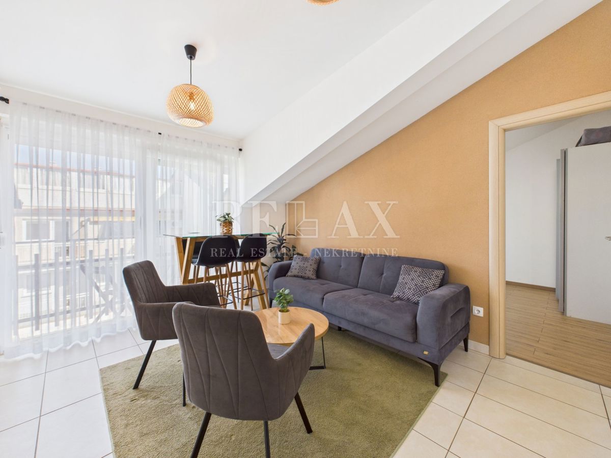 Crikvenica - apartma v 1. vrsti do morja, 2 spalnici