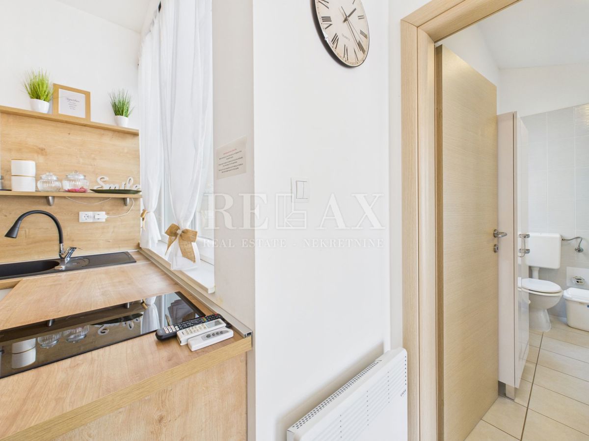 Crikvenica - apartma v 1. vrsti do morja, 2 spalnici