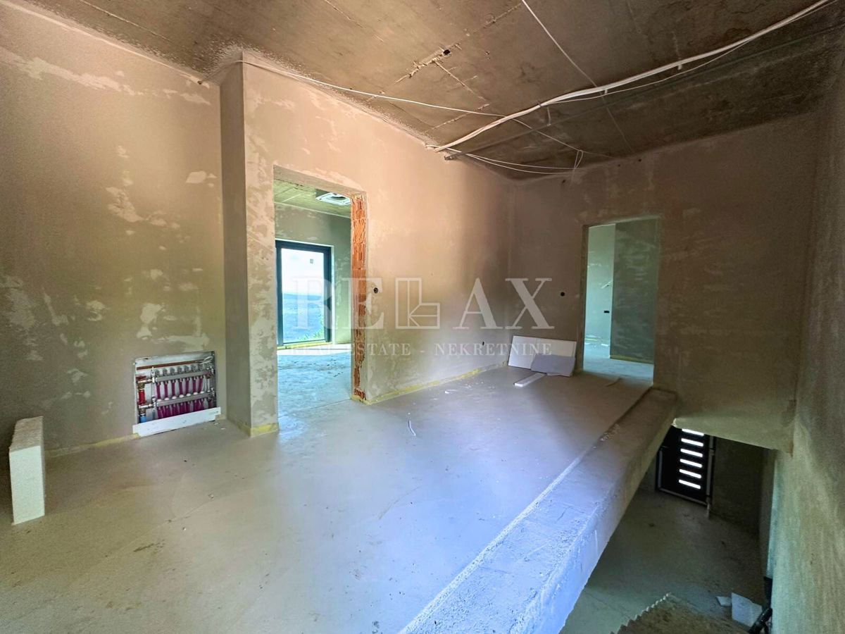 CRIKVENICA - Moderna vila z bazenom