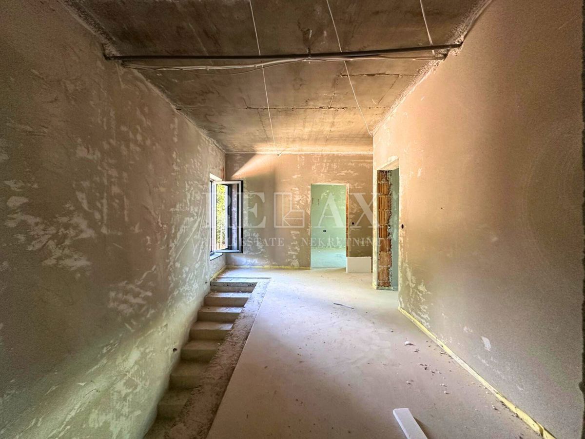 CRIKVENICA - Moderna vila z bazenom